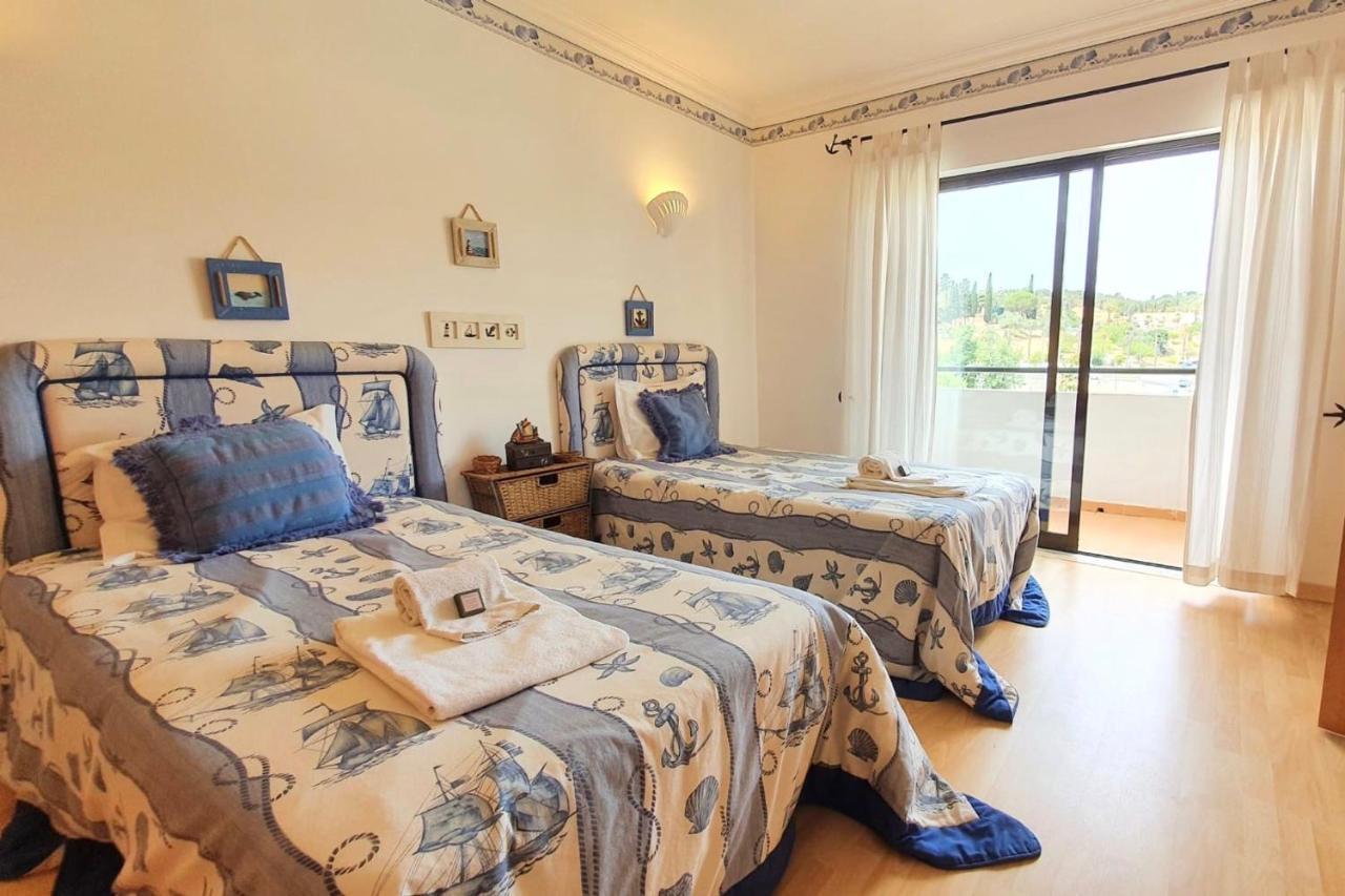 Lovelystay - Alto Dos Calicos 2Br House With Garden อัลบูเฟรา ภายนอก รูปภาพ