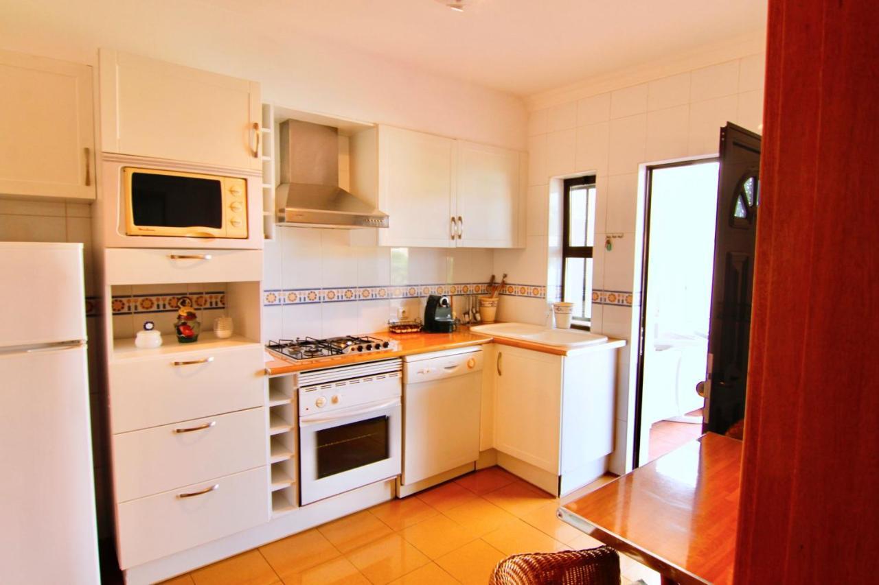 Lovelystay - Alto Dos Calicos 2Br House With Garden อัลบูเฟรา ภายนอก รูปภาพ