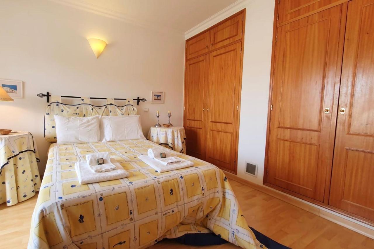 Lovelystay - Alto Dos Calicos 2Br House With Garden อัลบูเฟรา ภายนอก รูปภาพ