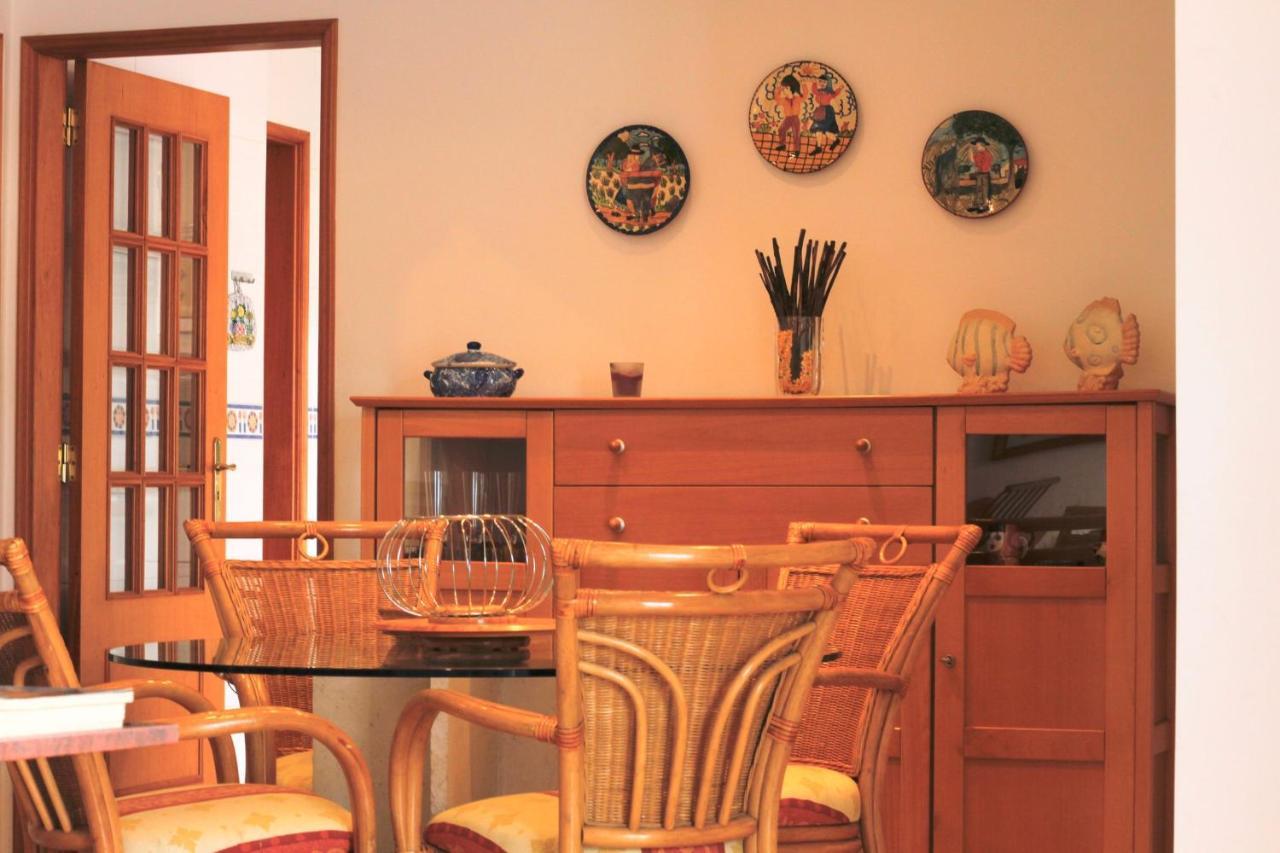 Lovelystay - Alto Dos Calicos 2Br House With Garden อัลบูเฟรา ภายนอก รูปภาพ